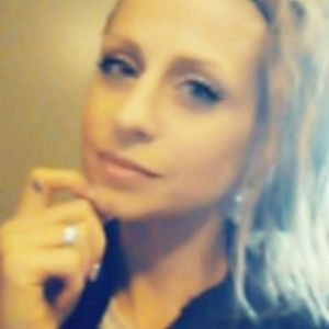 Meet your Posher, Abigail